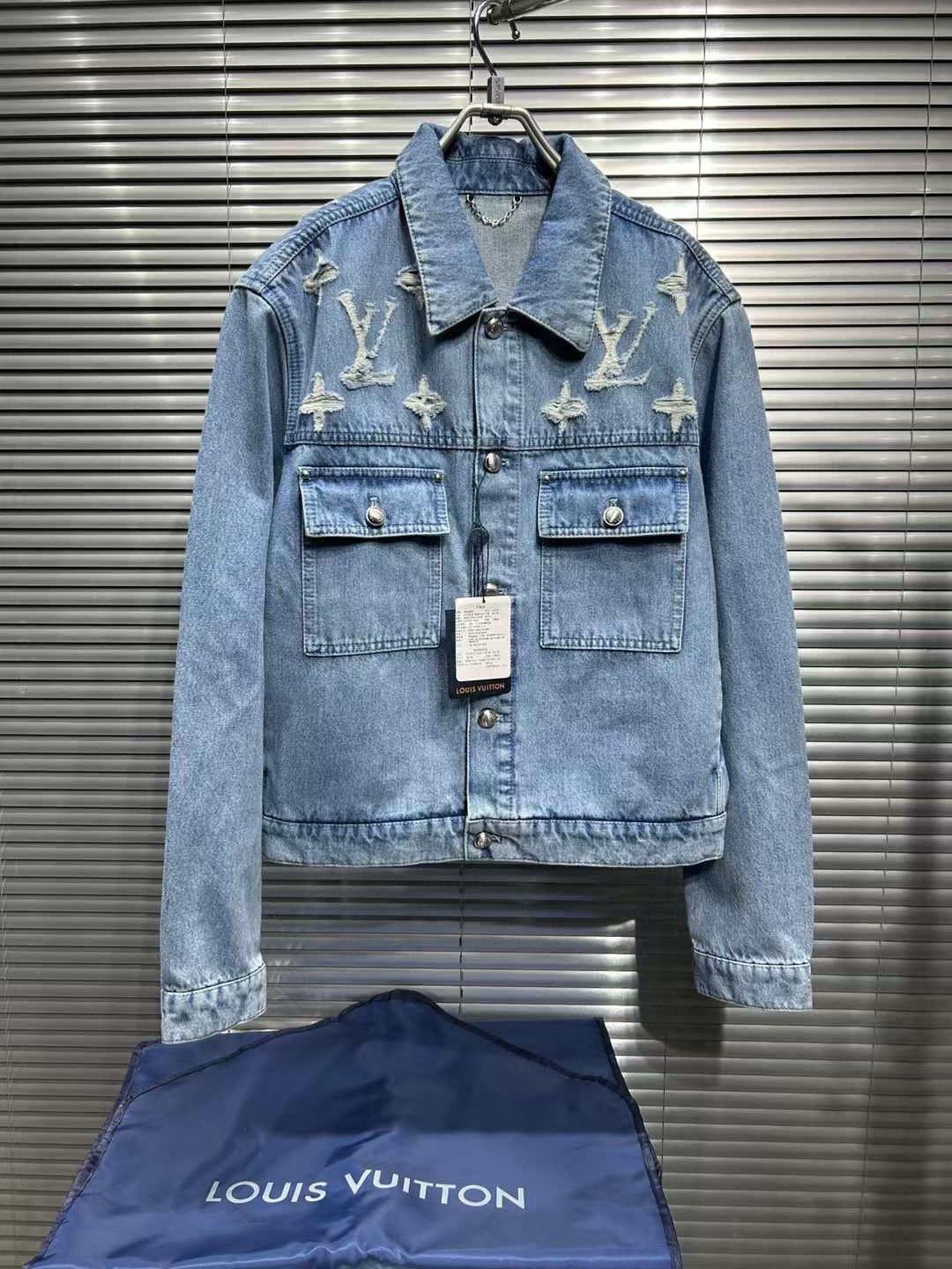 全新未使用 LouisVuitton/路易威登 25ss满印牛仔夹克外套50码