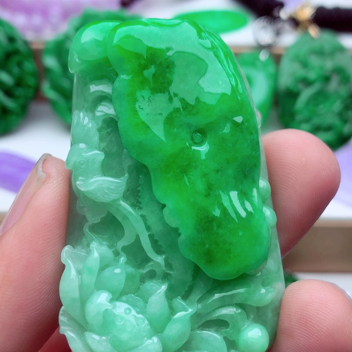 翡翠未镶嵌吊坠(不含链)