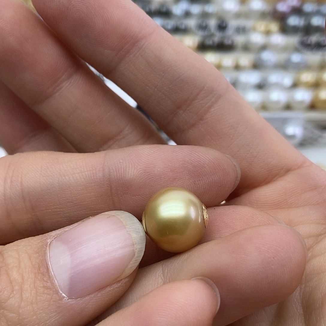 海水珍珠吊坠(不含链)18K金镶嵌