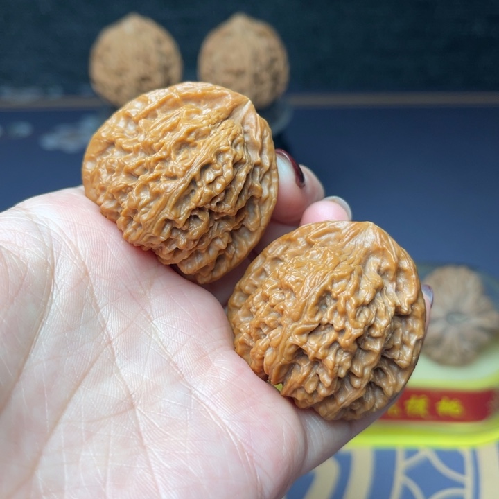 文玩核桃把件40南疆全品
