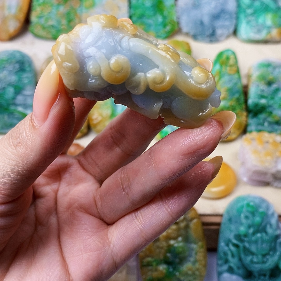 定制翡翠未镶嵌翡翠