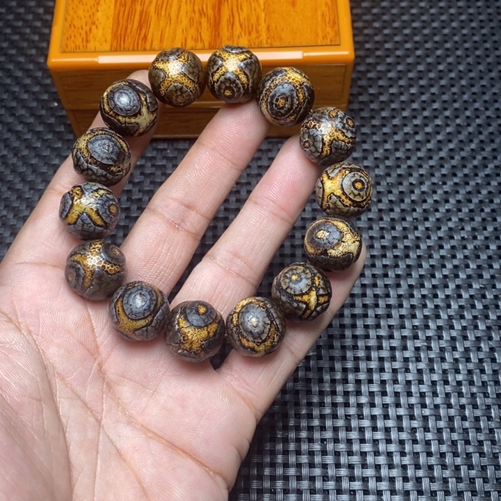 永***美玛瑙/玉髓未镶嵌手链