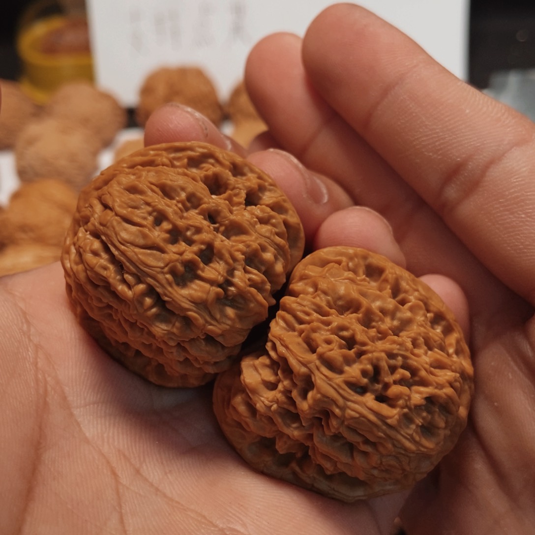文玩核桃吊坠南疆