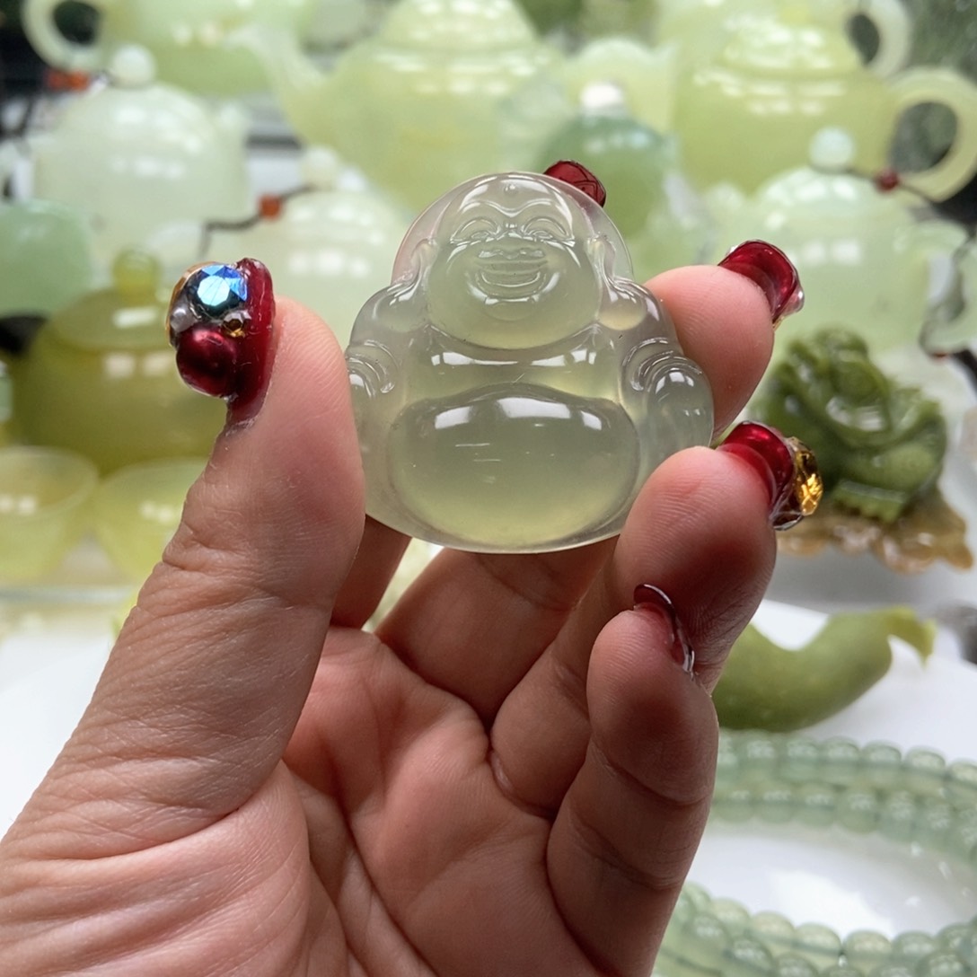 蛇纹石玉挂件未镶嵌