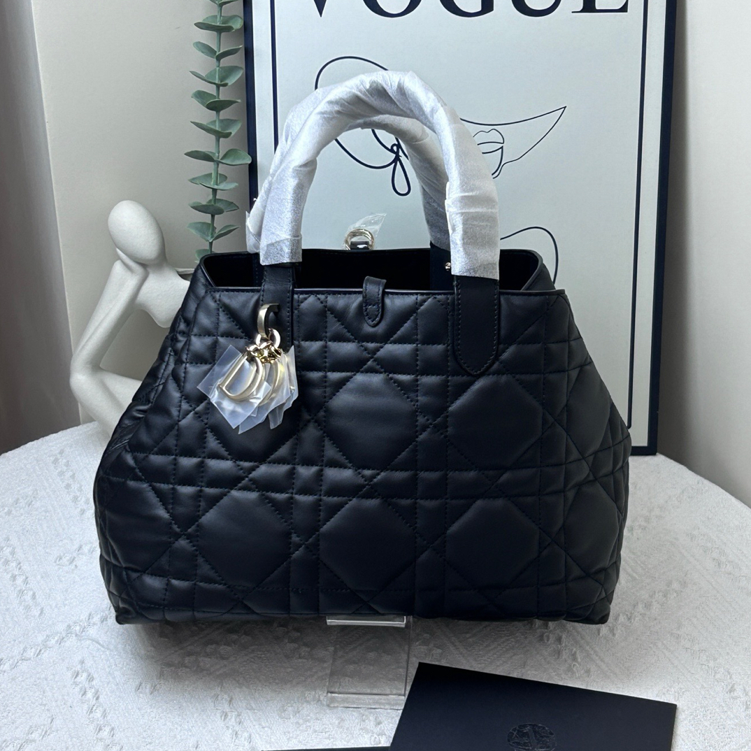 99新 DIOR/迪奥 土著中号黑金 闲置/JWC335