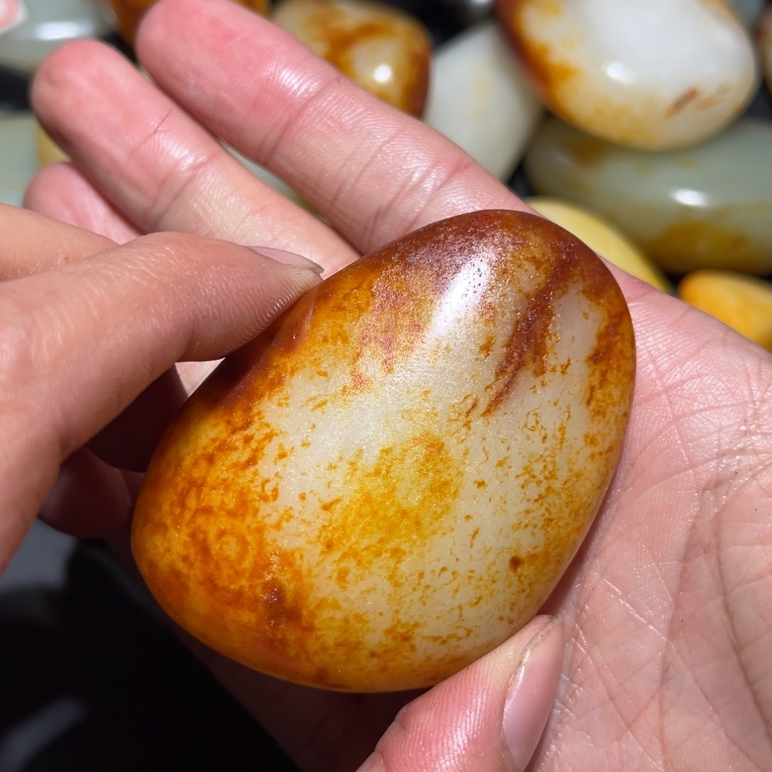 和田玉未镶嵌珠宝奇石