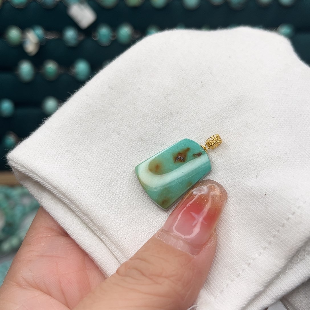 绿松石绿松石未镶嵌