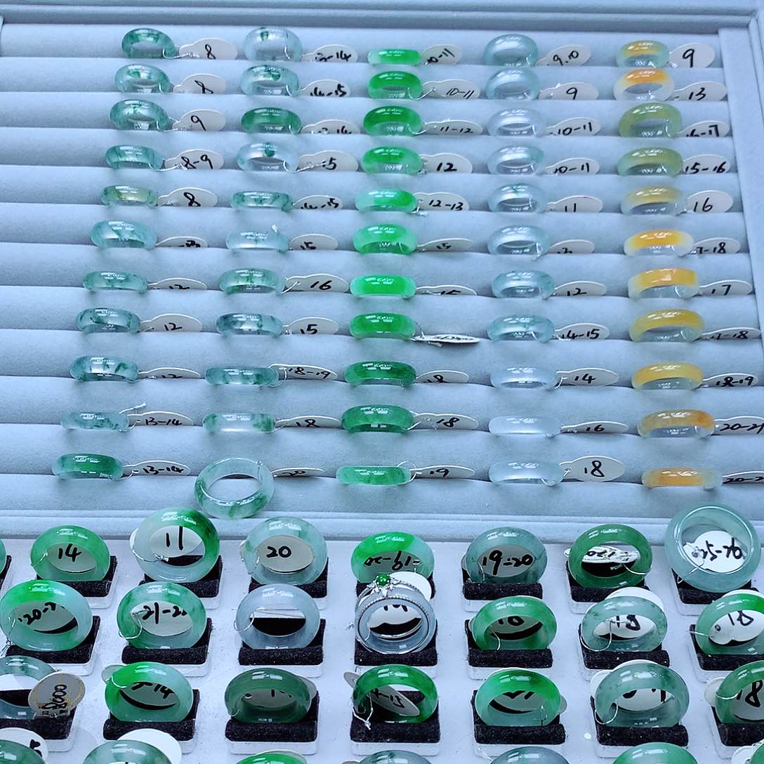 翡翠戒指未镶嵌翡翠