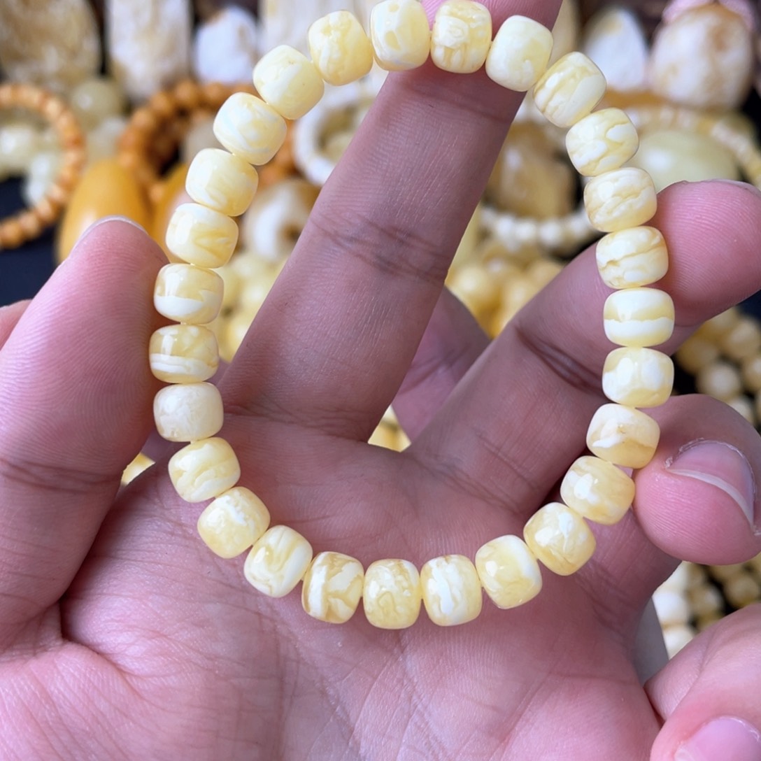 琥珀手串未镶嵌洋***半8mm俄料虎皮妖白花精工老型（微瑕）