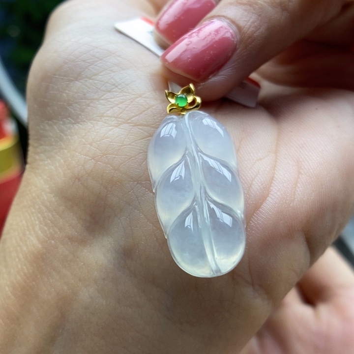 翡翠18K金镶嵌颈饰吊坠58