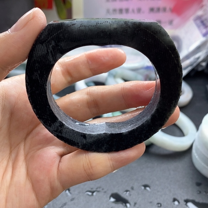 定制翡翠手镯未镶嵌