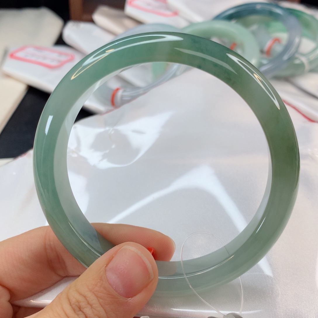 翡翠未镶嵌手镯绿.60.8