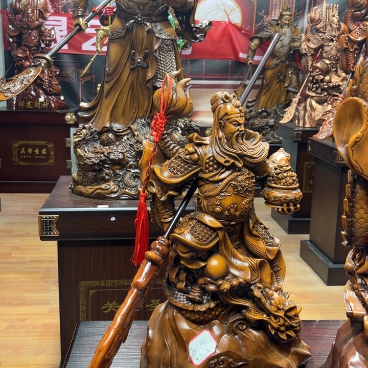 香榧木祥龙财神高45