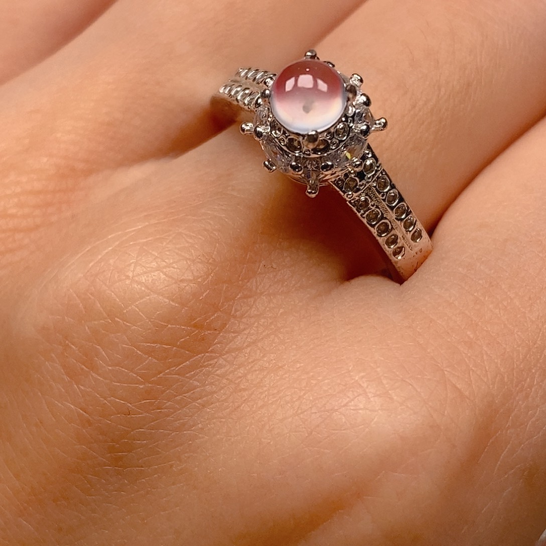 翡翠戒指未镶嵌白冰