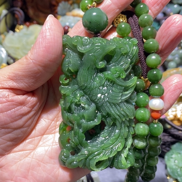 和田玉（碧玉）颈饰未镶嵌