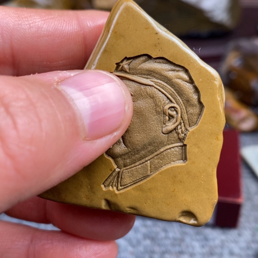 【闪购商品】原石雕刻手把件