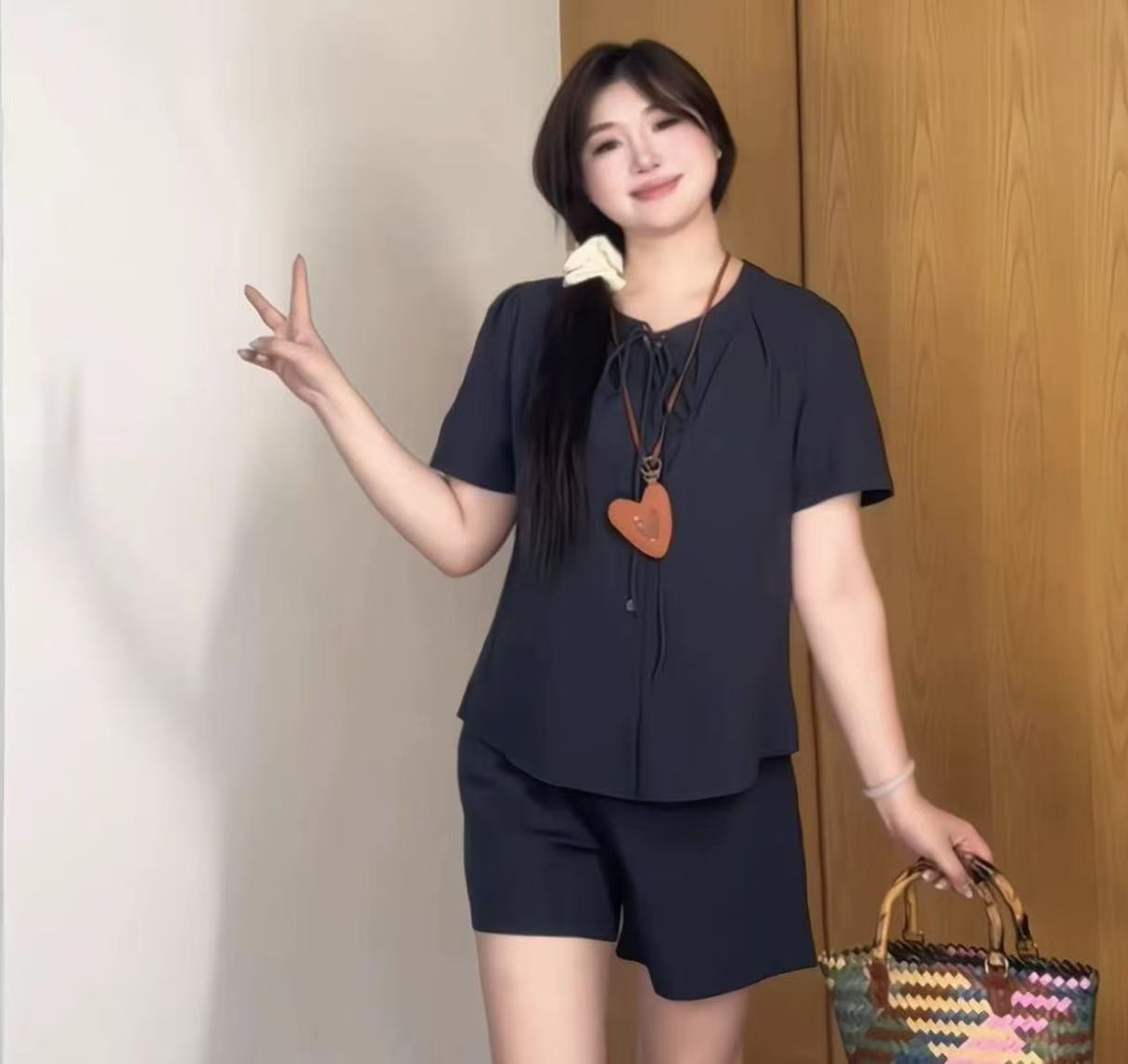 2025夏装新胖mm大码时尚蝴蝶结系带显瘦短裤套装甜美可爱风格衣服