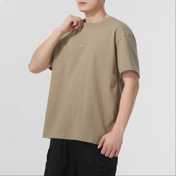 NIKE刺绣新款短袖运动针织圆领情侣学生纯色DO7393D4