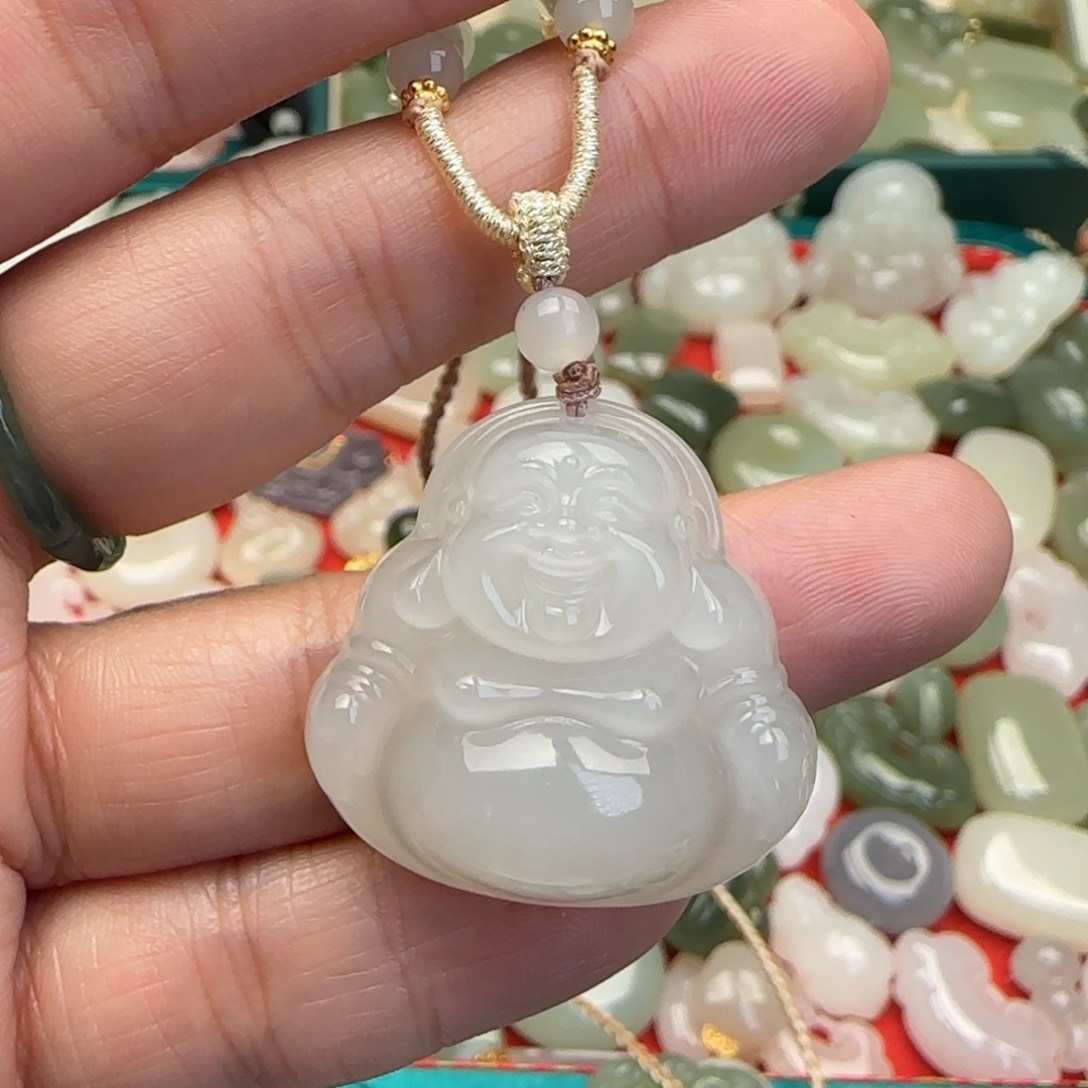 和田玉颈饰未镶嵌啵*