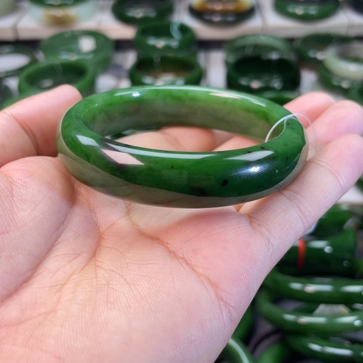 和田玉（碧玉）手镯未镶嵌