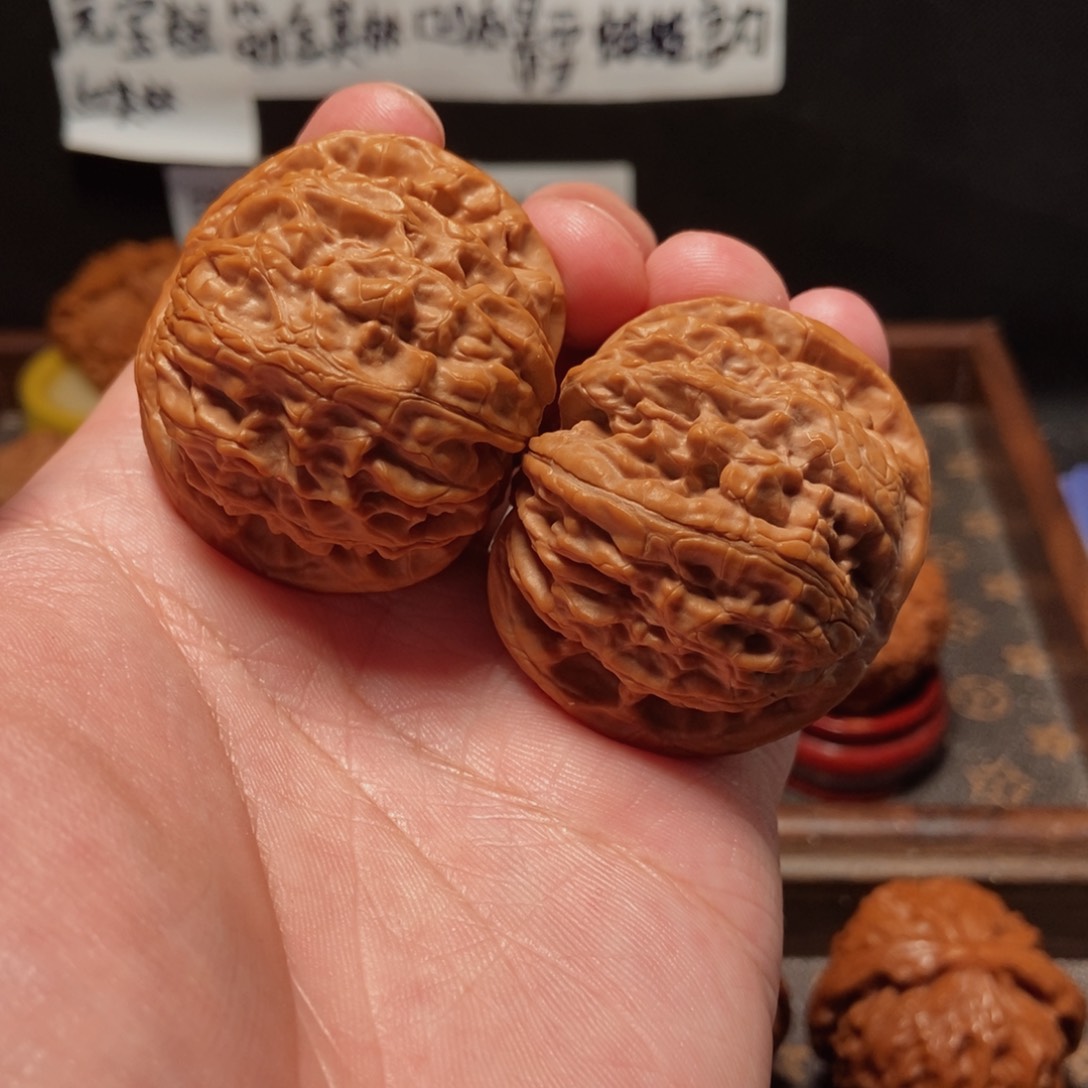 吊坠文玩核桃金麒麟46尺240