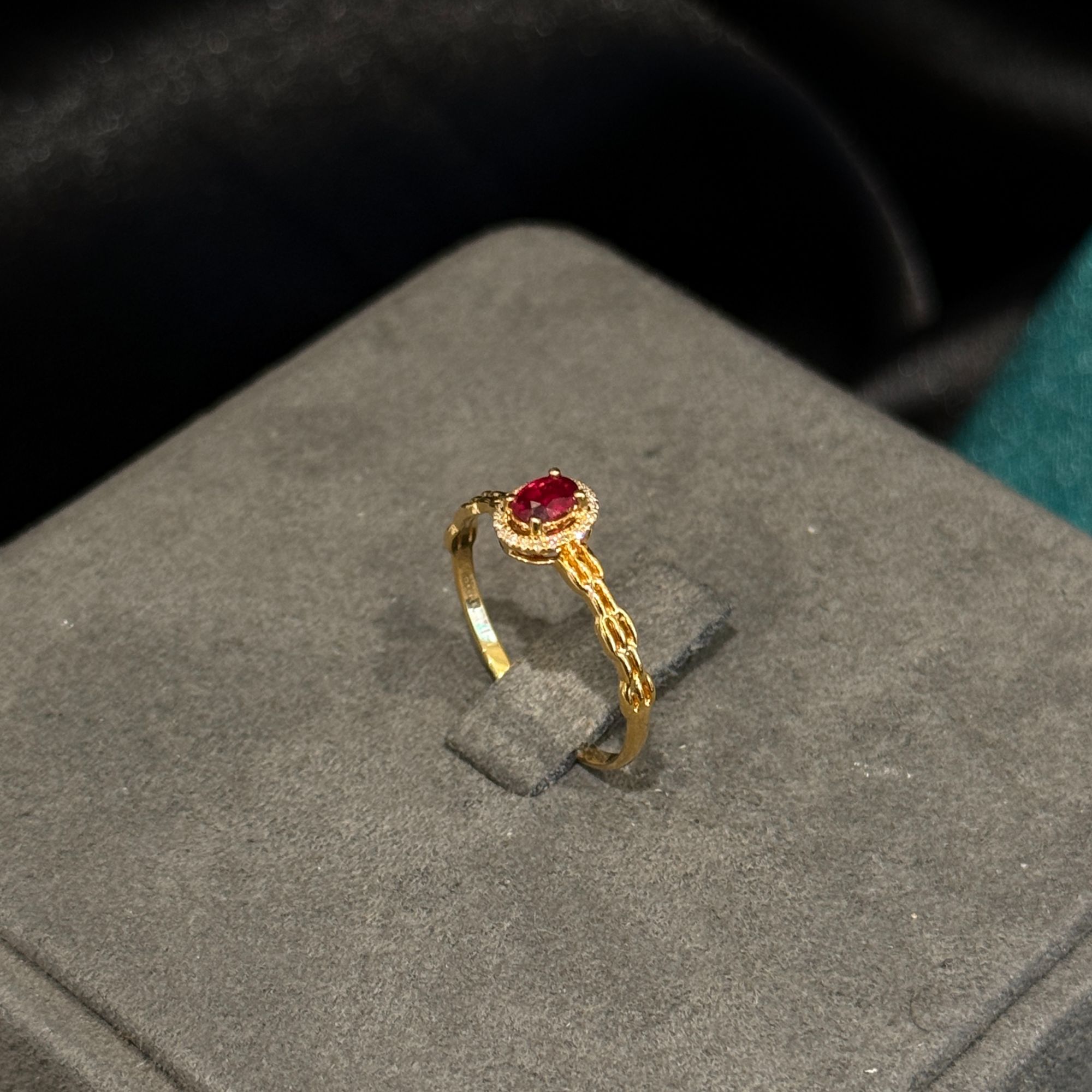 18K金红宝石戒指-HBS040.41