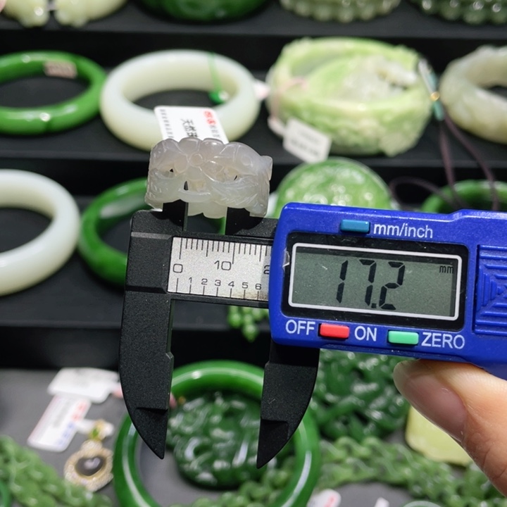 和田玉戒指未镶嵌