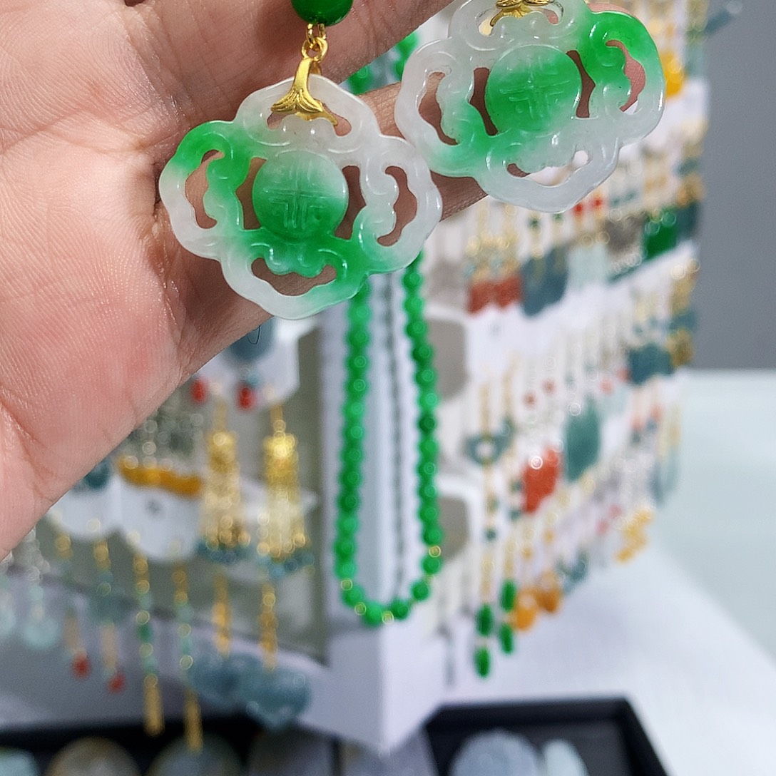翡翠未镶嵌耳饰耳坠