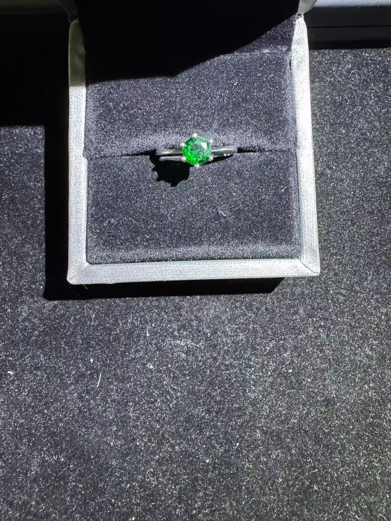 戒指 时尚豪华戒指g107