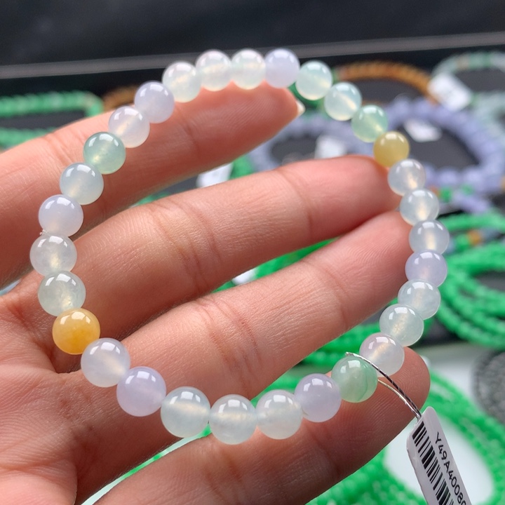 翡翠手镯未镶嵌卡