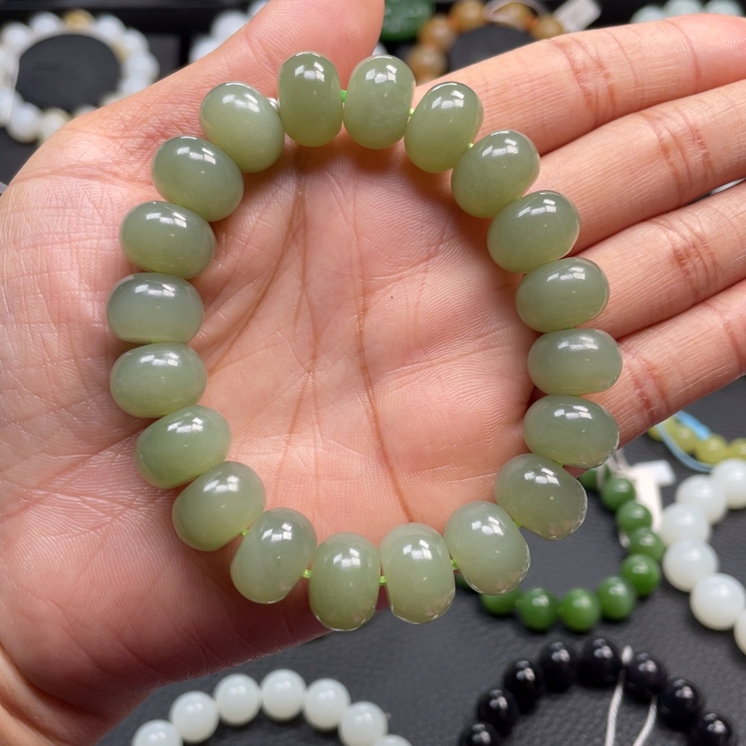 和田玉未镶嵌手链