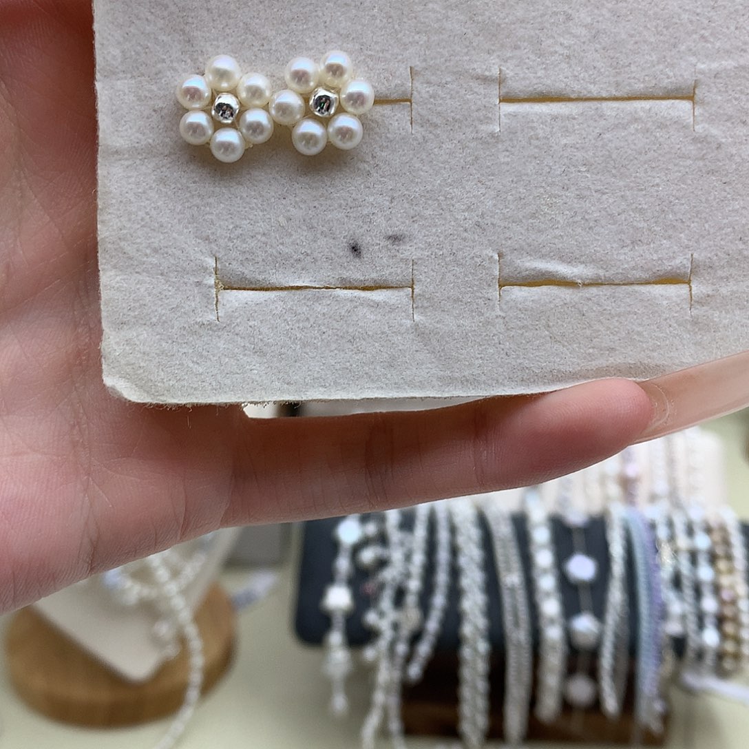 淡水珍珠银S925镶嵌耳饰