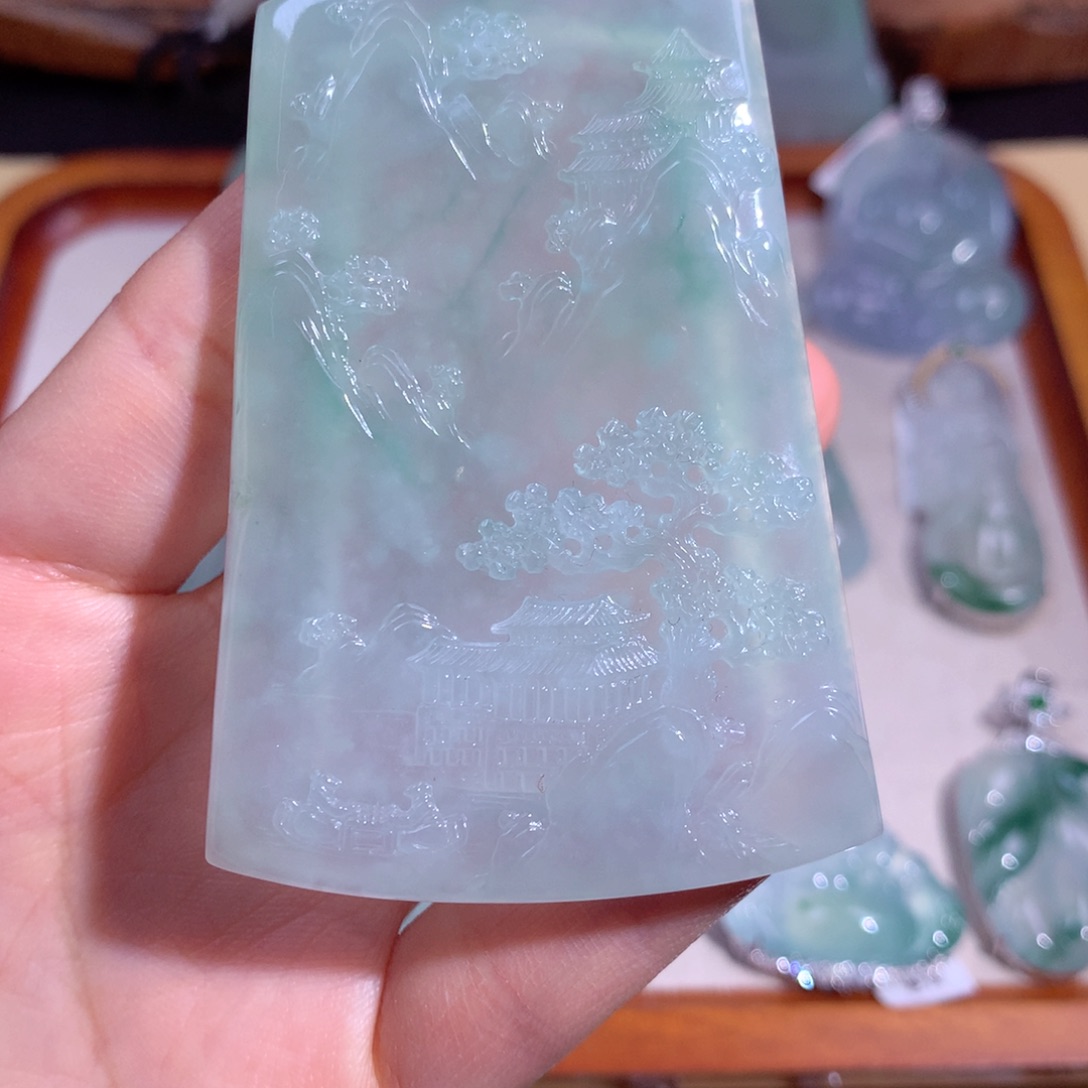 翡翠吊坠(不含链)18K金镶嵌