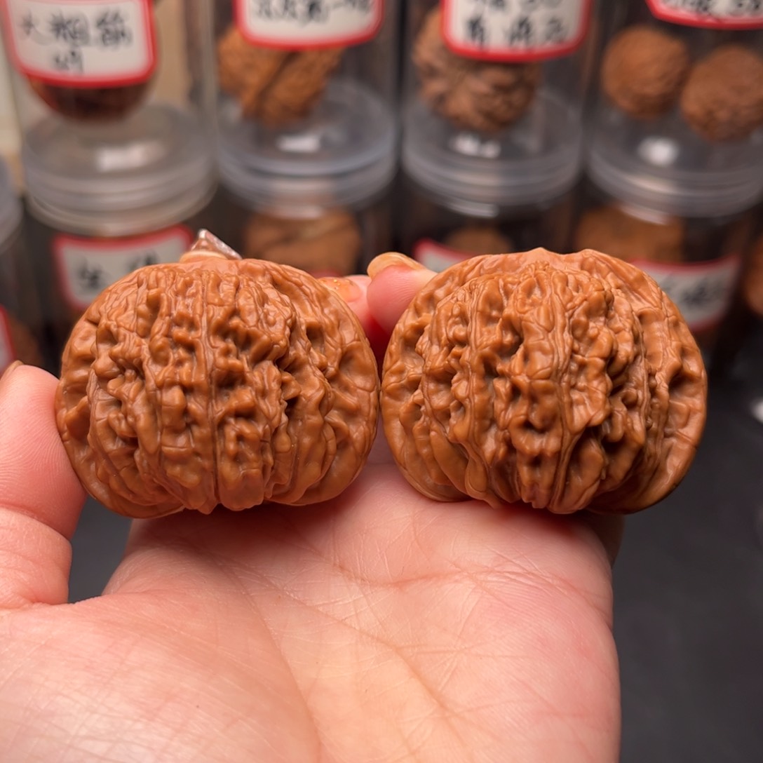 文玩核桃把件山地楼