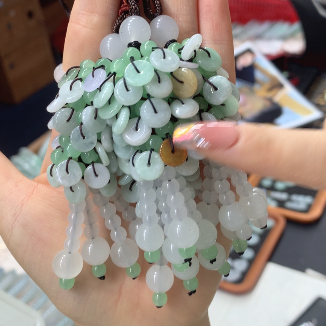 翡翠未镶嵌挂件多样性发1