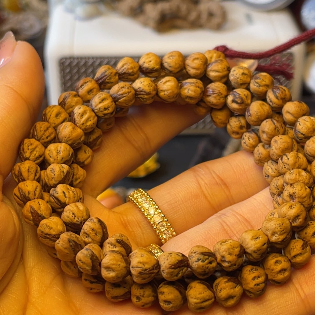 D***m吊坠柏香籽/百香籽