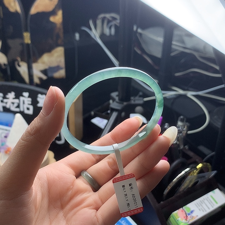 翡翠手镯未镶嵌冬*-55圈口