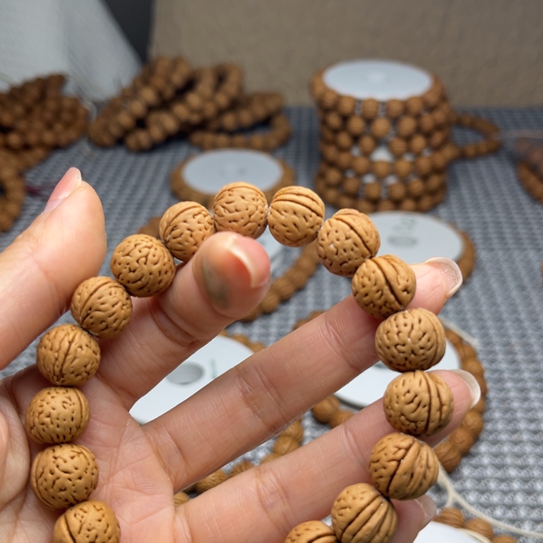 w***王桃核吊坠88888888