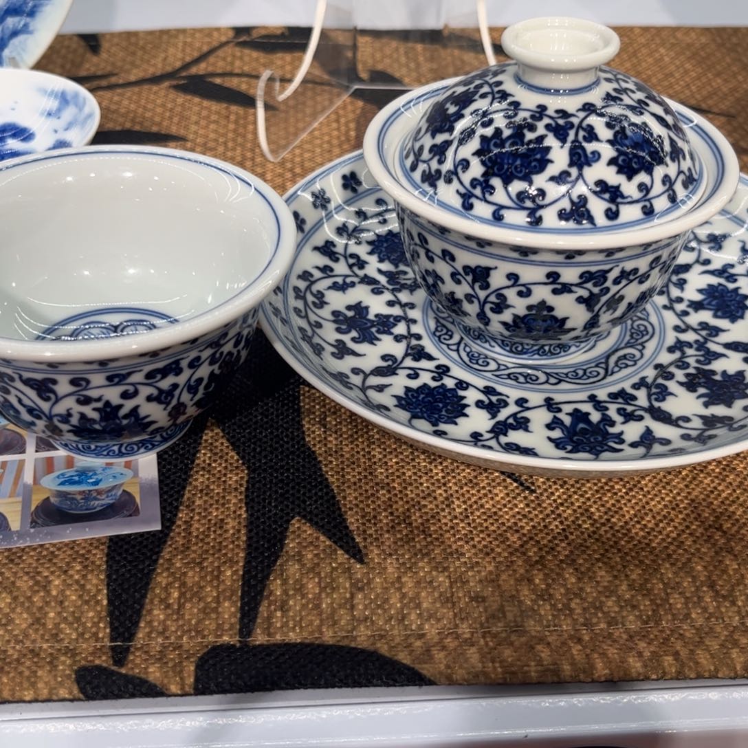 东***.手工手绘套装茶具