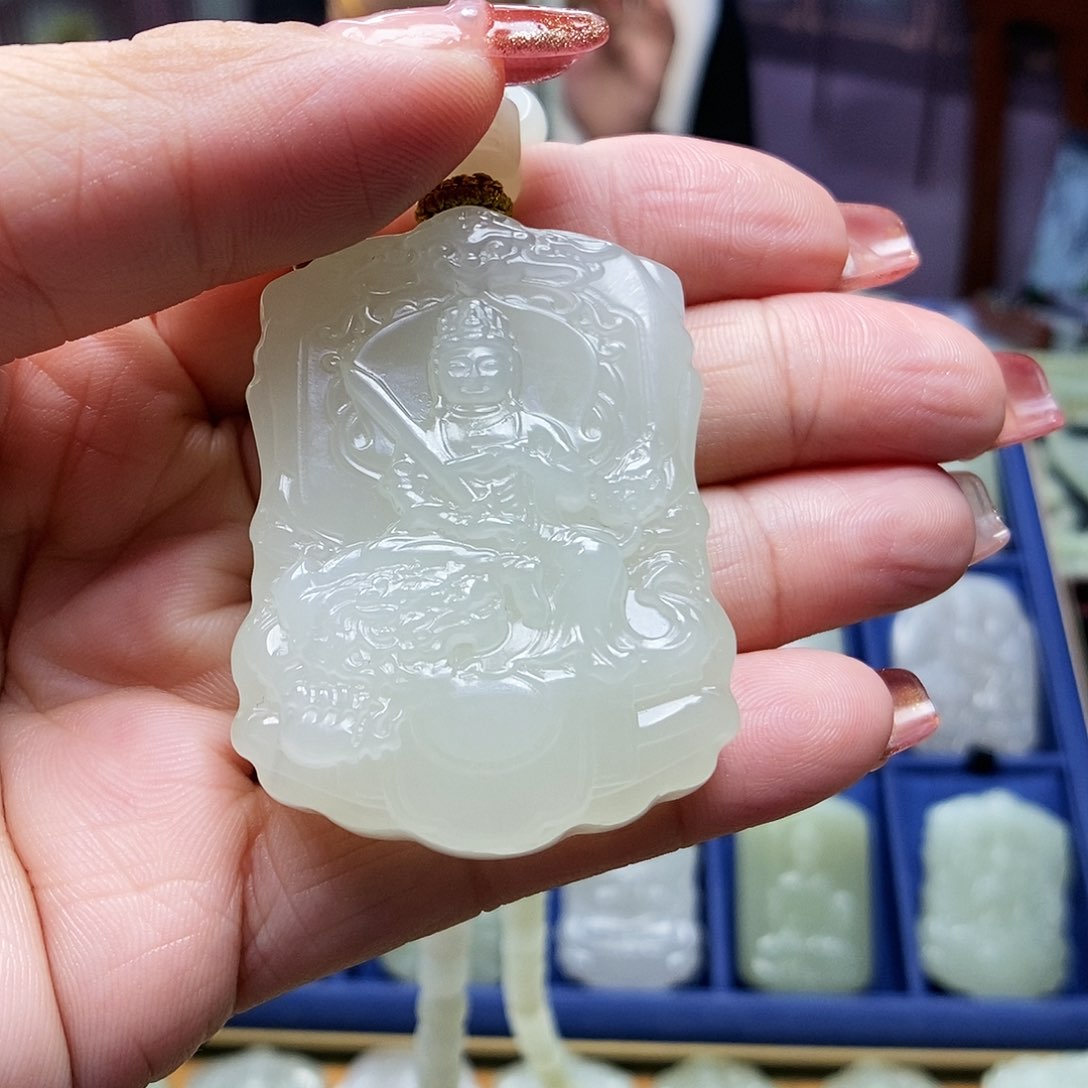 和田玉颈饰未镶嵌豪*