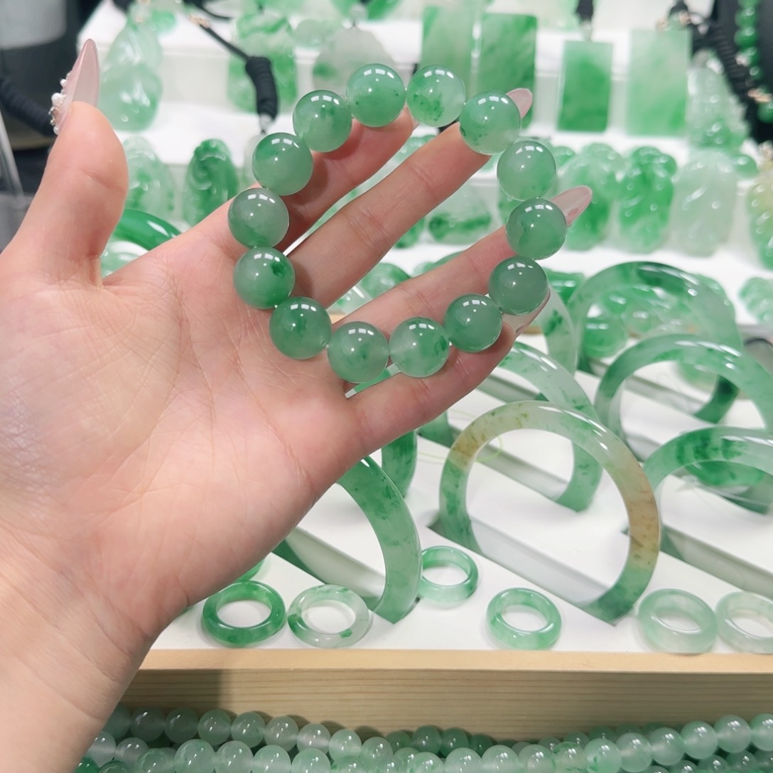 石英质玉手串未镶嵌