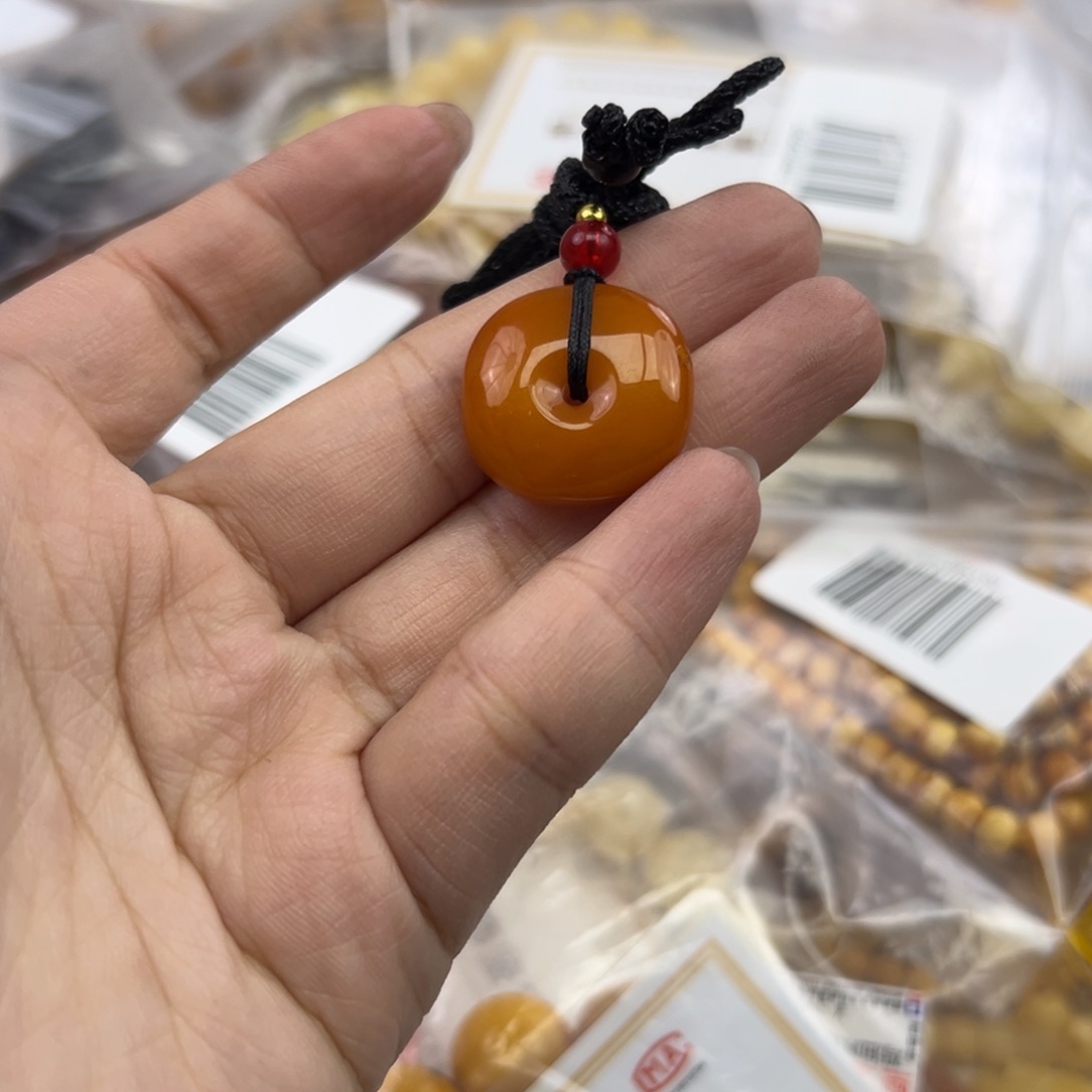 琥珀珠宝奇石未镶嵌