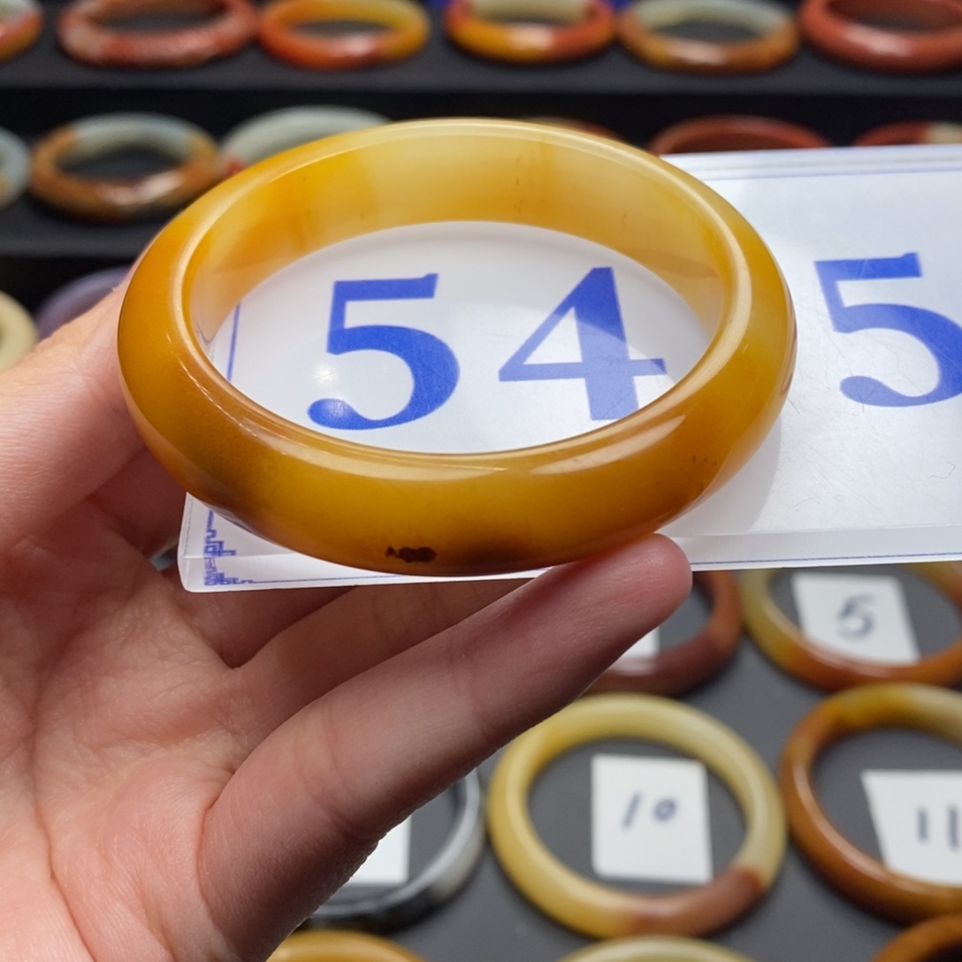 石英质玉（黄龙玉）手镯未镶嵌