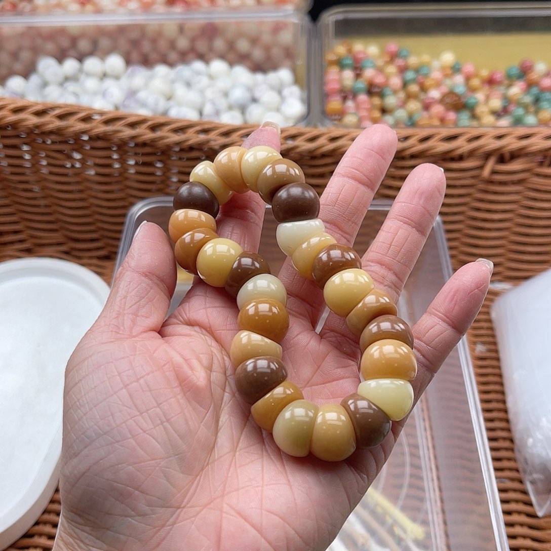 白玉菩提吊坠Q/14mm/30+20颗