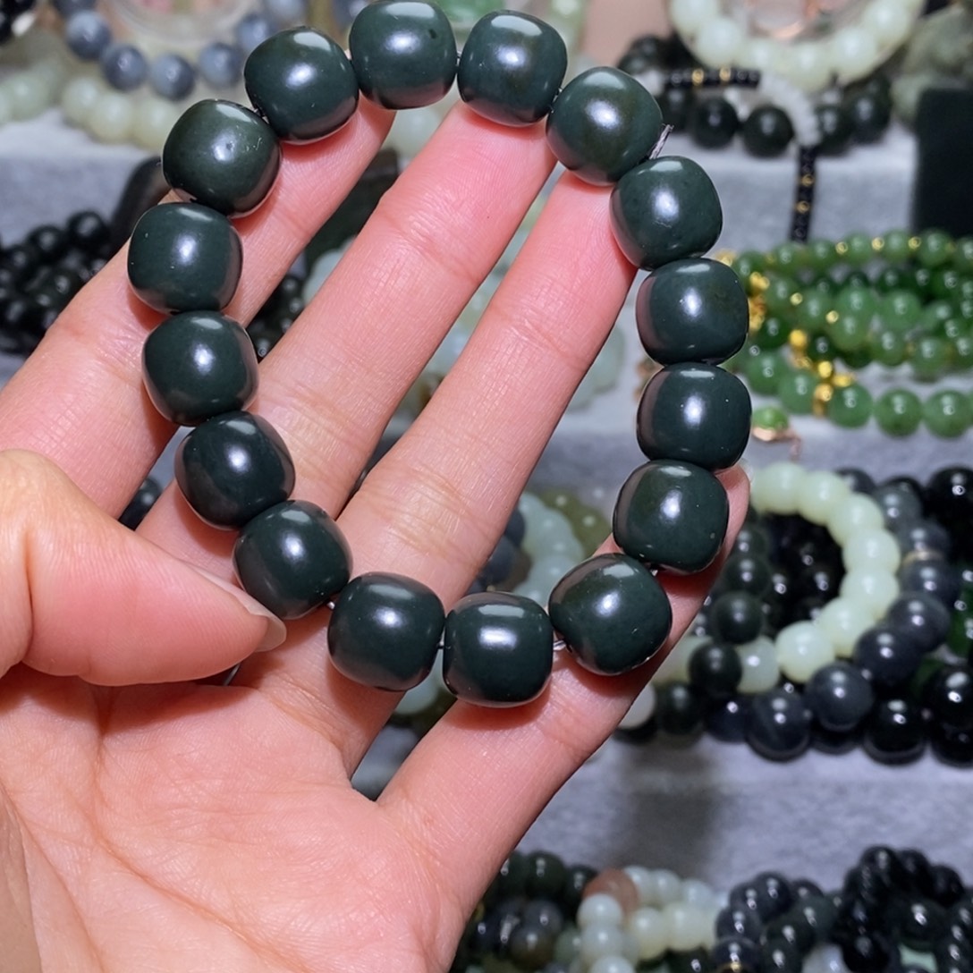 和田玉未镶嵌手链