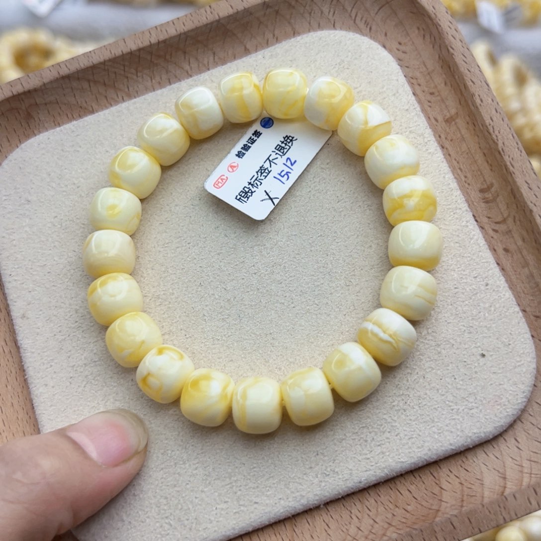 琥珀手链未镶嵌壹**龝15.12，老型