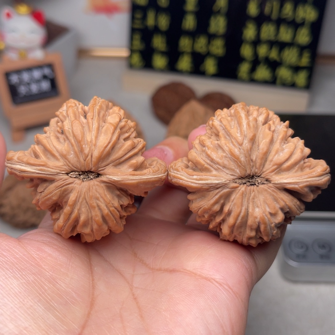 文玩核桃把件四座楼