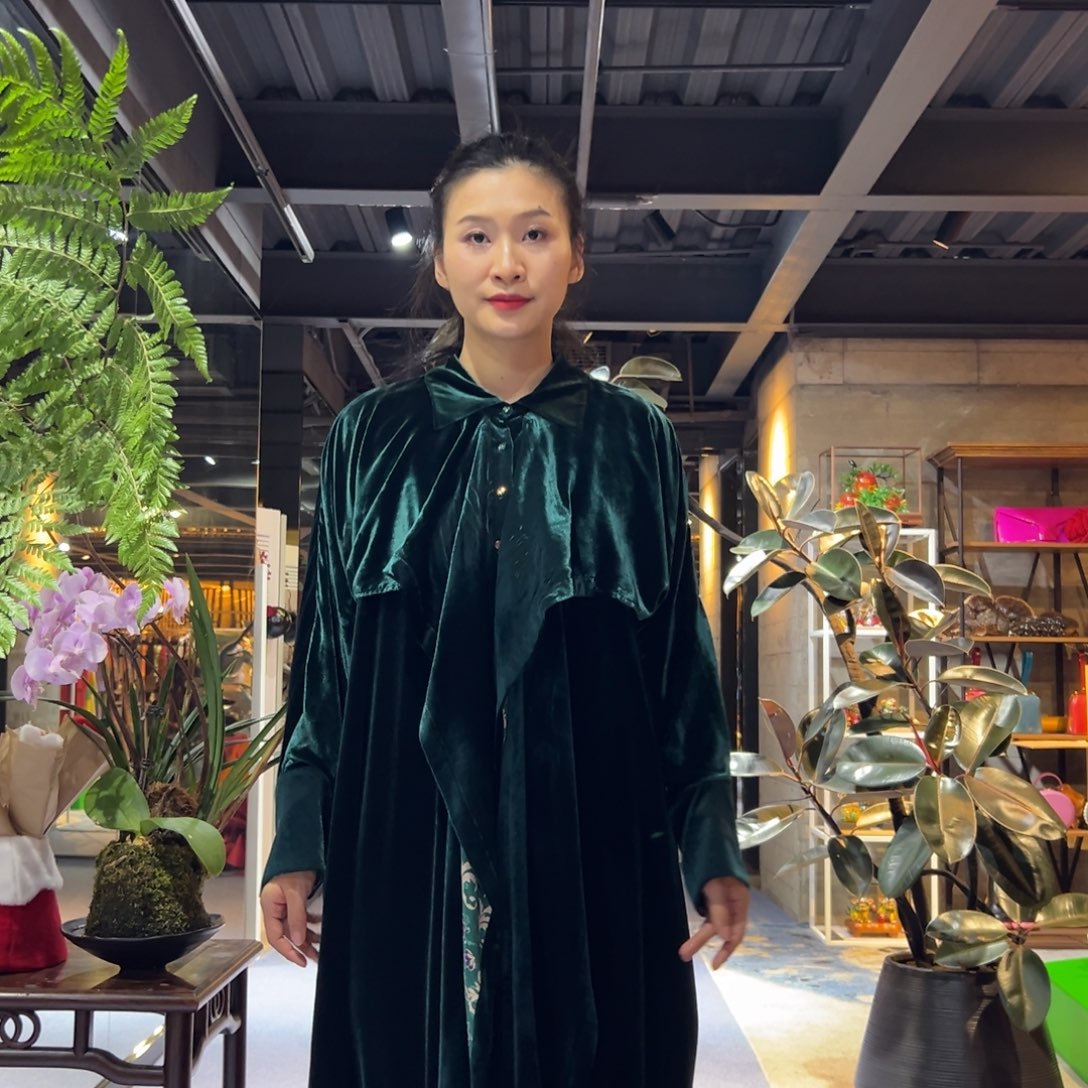 背心桑蚕丝丝绒连衣裙 仅此一件