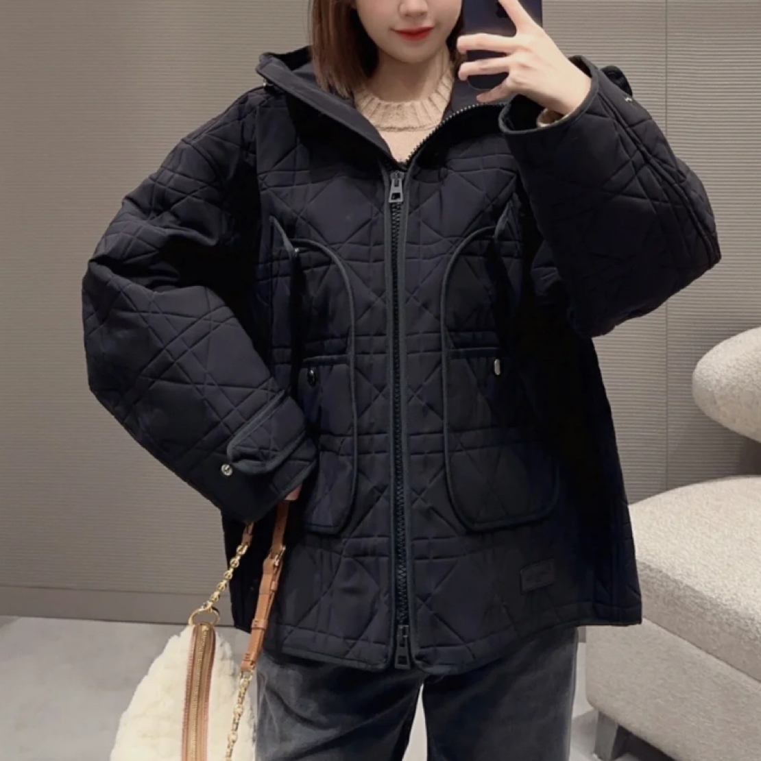 99新 DIOR/迪奥 黑色戴妃阔版连帽棉服 36码 GM005616
