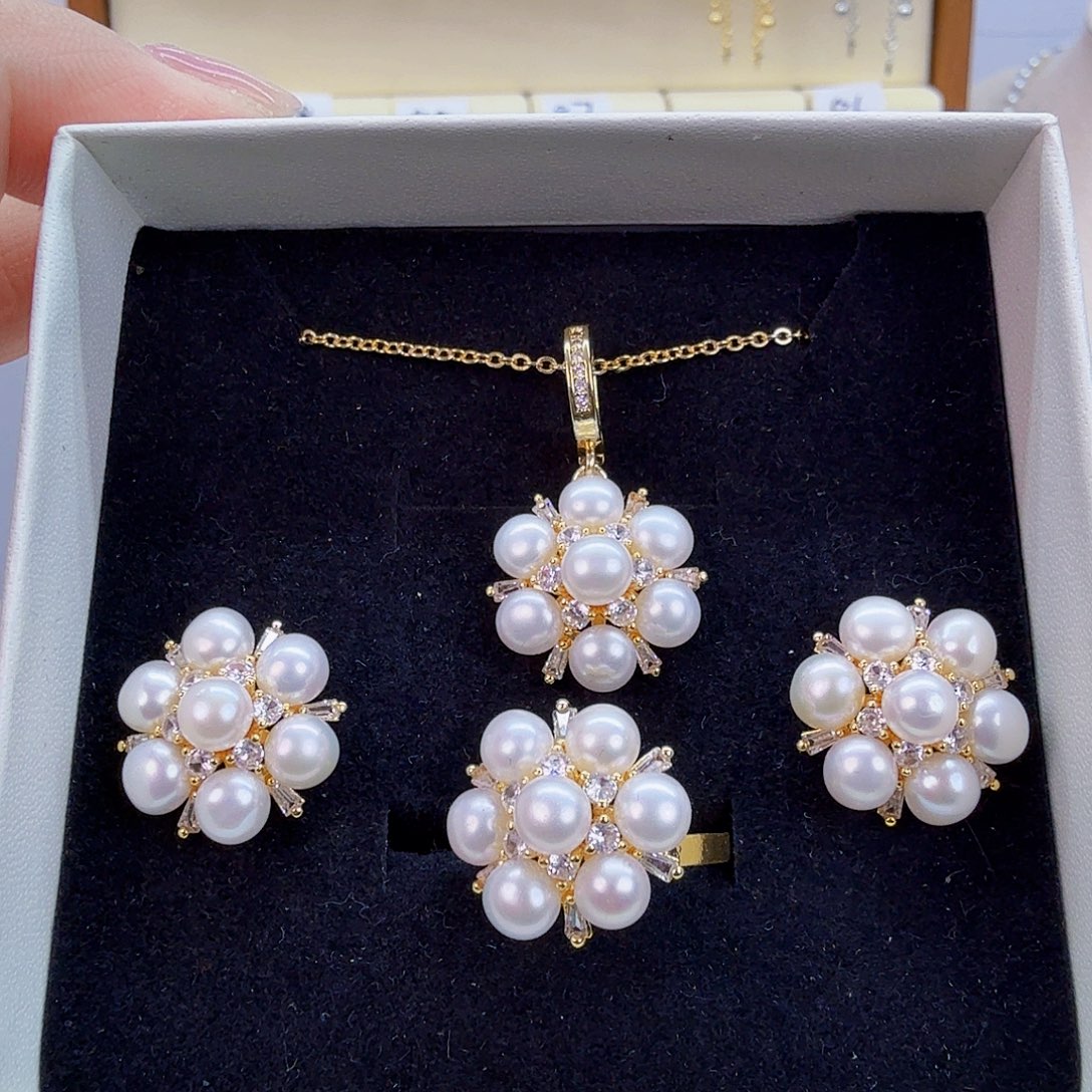 耳饰淡水珍珠未镶嵌